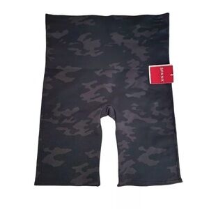 SPANX Look at Me Now Lamn Womens Size Large Black Camo Bike Shorts NWT
